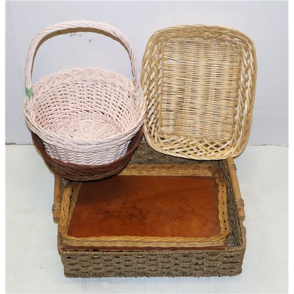 LARGE LOT OF WICKER