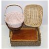 Image 1 : LARGE LOT OF WICKER