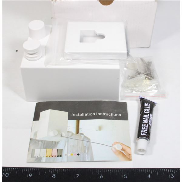 OPEN BOX - RETRACTABLE CLOTHES DEVICE