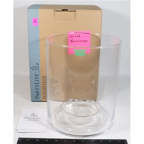 PARTYLITE GRAND HURRICANE