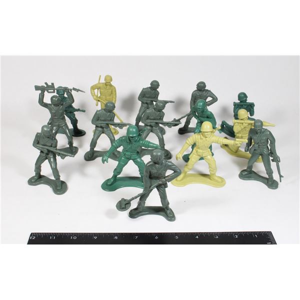 LOT OF TOY SOLDIERS