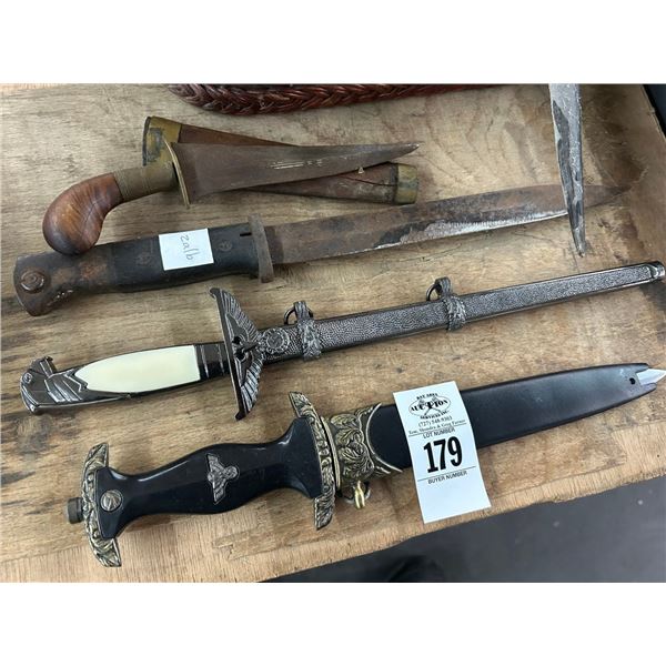 4-Vintage Daggers - 4 X $