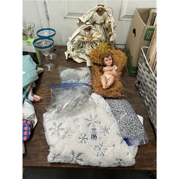Tree Skirt, Nativity Figurines, Holiday Décor