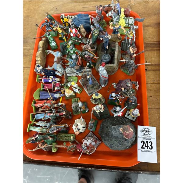 Vintage Metal Toy Soldiers/Figurines