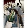 Image 3 : Tubs 3 w/Blender, Silk Plant, Headphones, Asst. Home Goods