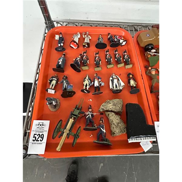Vintage Metal Toy Soldiers/Accessories