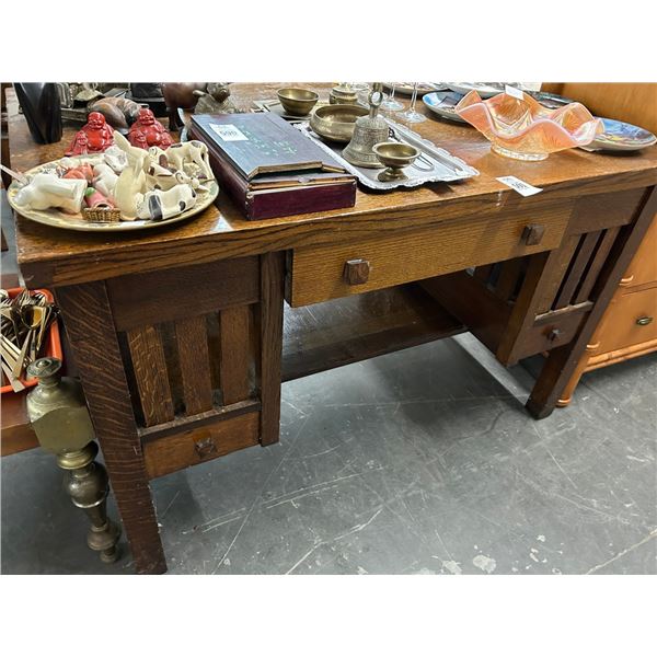 Tiger Oak Mission Desk