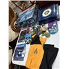 Image 2 : Star Trek Action Games, Asst. Memorabilia, Uniform