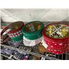Image 1 : Holiday Tins, Christmas Décor