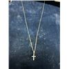 Image 2 : 10K YG Cross Necklace 1.4g