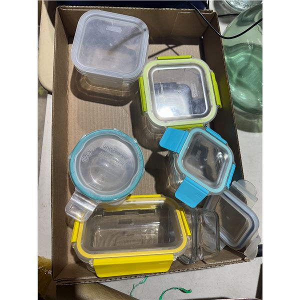 Storage containers