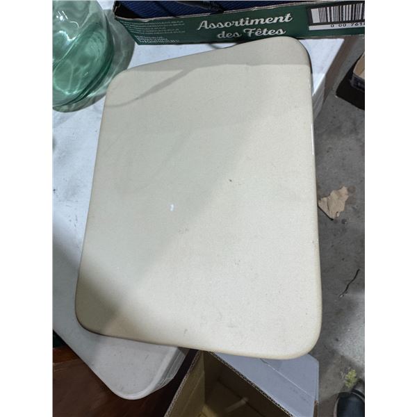 Pampered chef baking stone