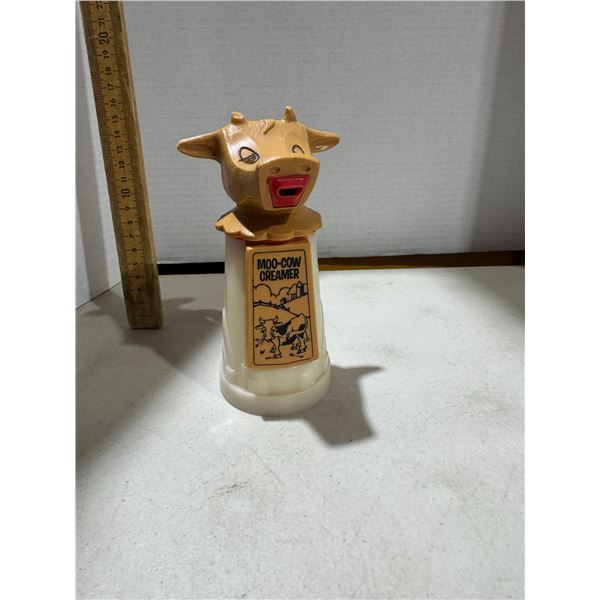 Moo cow creamer