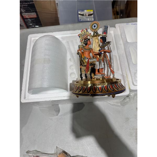 The Franklin mint the pharaoh and his queen