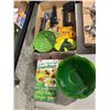Image 1 : Kitchen items M