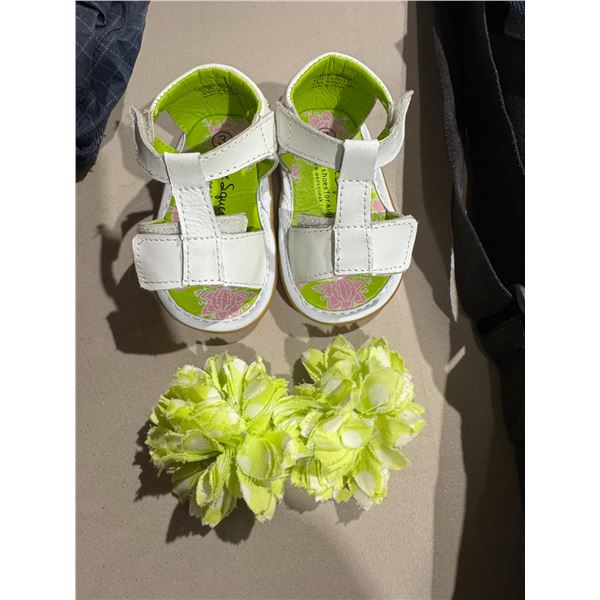 WeeSqueak shoes size 3 toddler and Tourette's