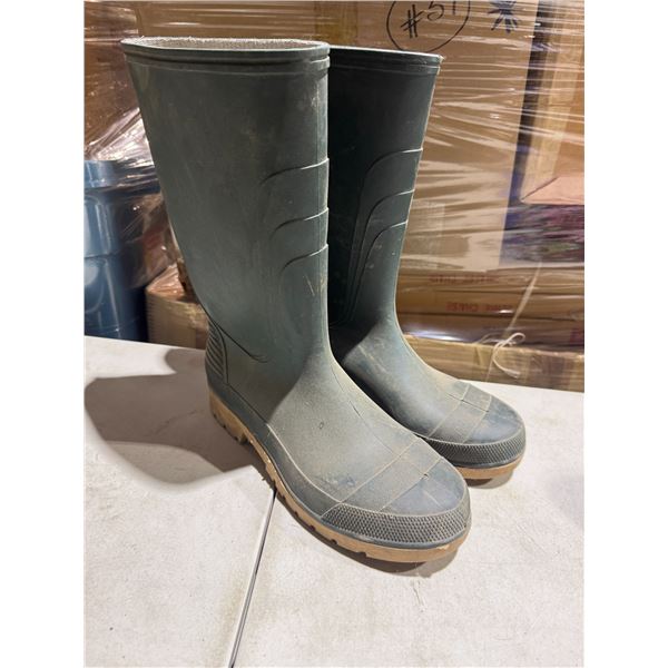 Rubber boots size 10
