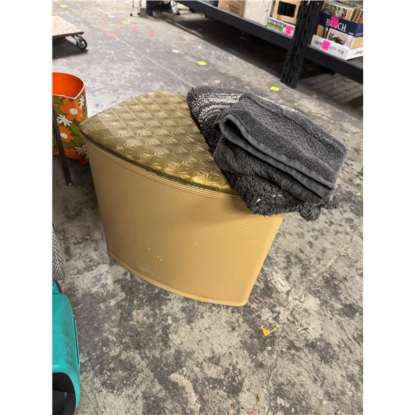 Laundry basket, bath mat and towel