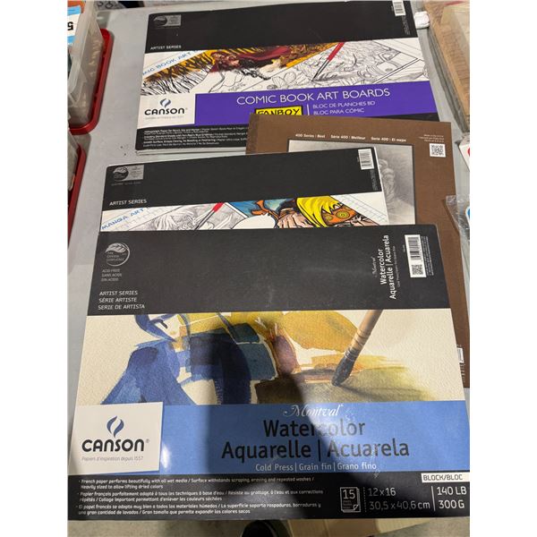 Assorted artist pads