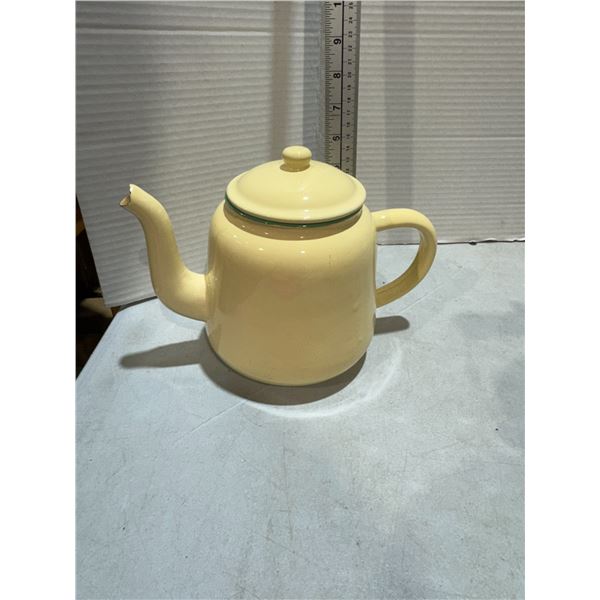 Tin enamel tea pot