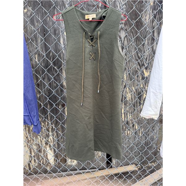 Black Swan medium dress