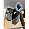 Image 1 : Slippers size 43