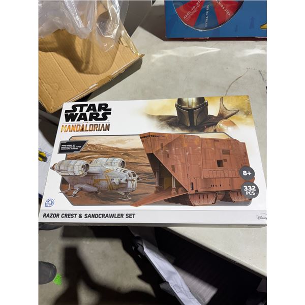 Star Wars the mandolin paper model kit