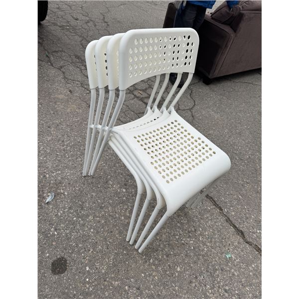 4 stacking chairs
