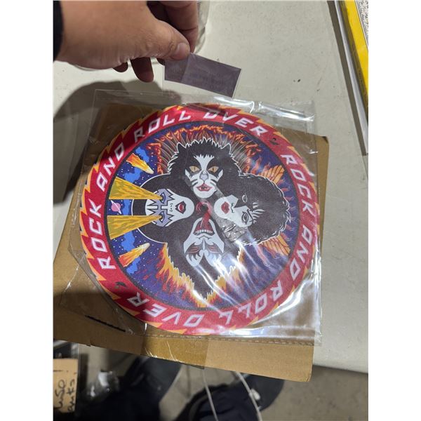 Kiss tin sign 7 1/2 inches