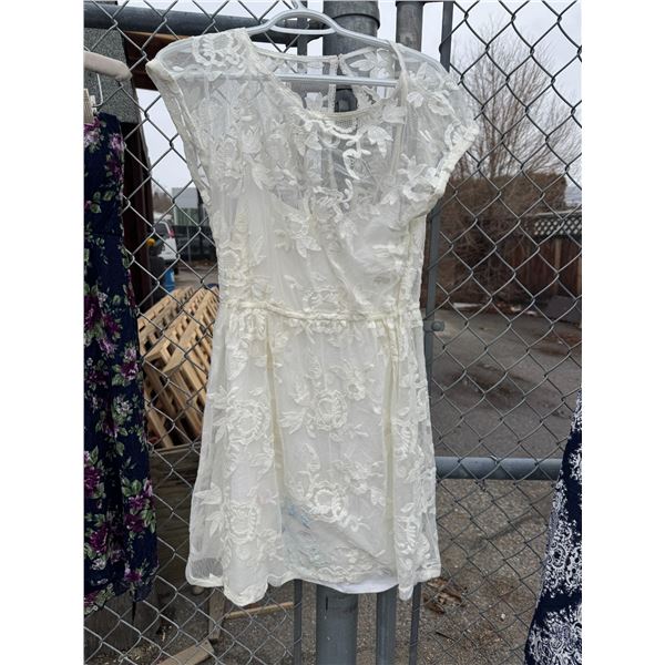 Hollister dress size large