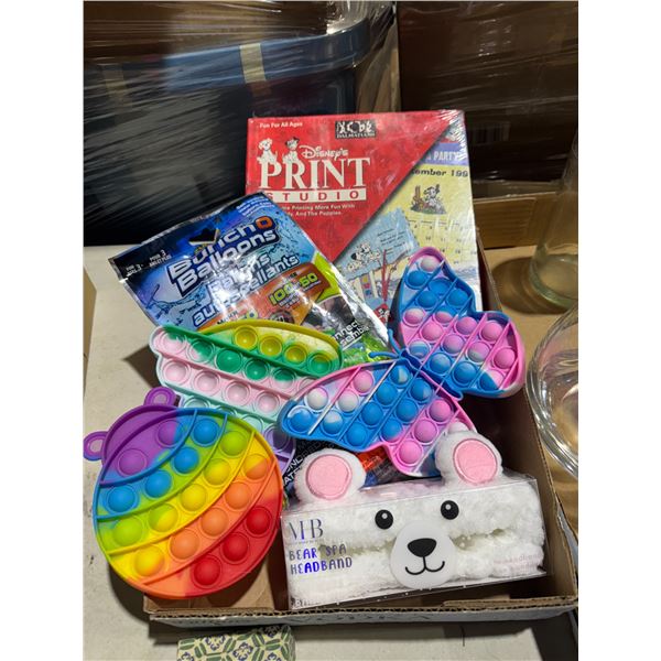 Disney, print studio and pop its