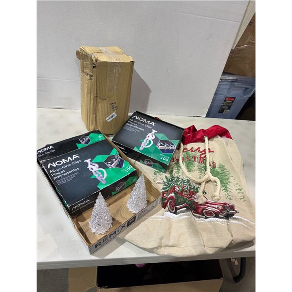 Clips Christmas tree, decor, rotating stand, and bag