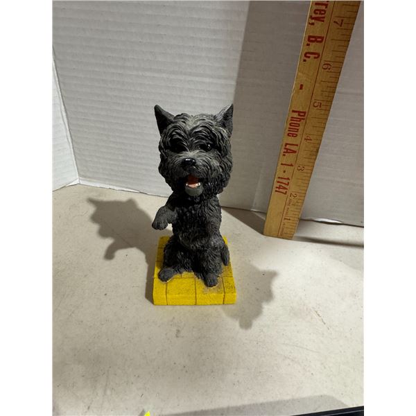 Wizard of Oz bobble head dog