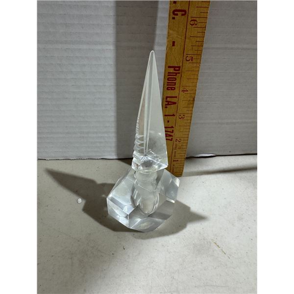 Glass perfume decanter