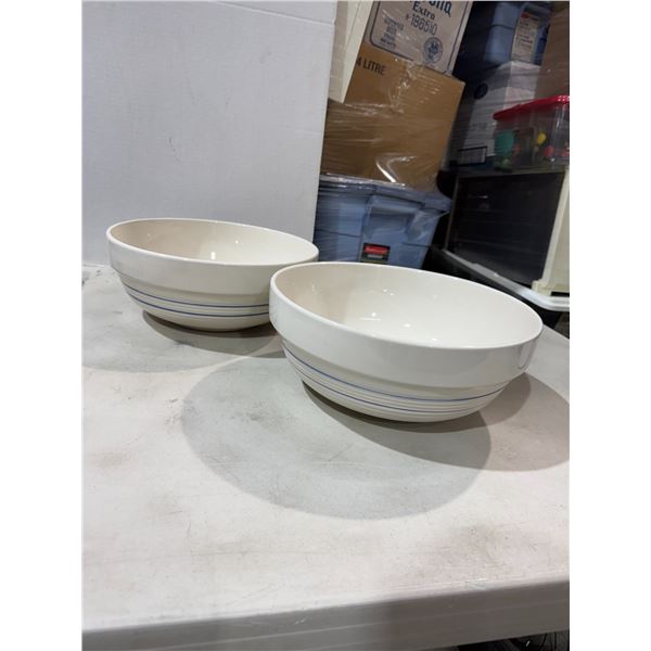 Stoneware mixing bowls