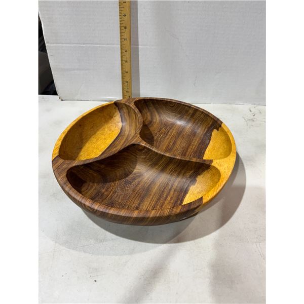 Wood divided bowl