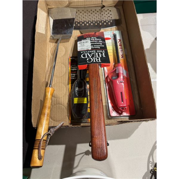 Lighter  and spatulas