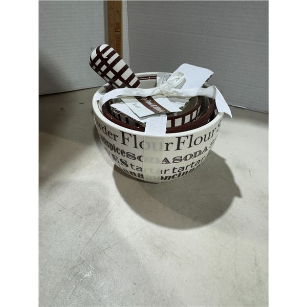 Nesting bowls and whisk