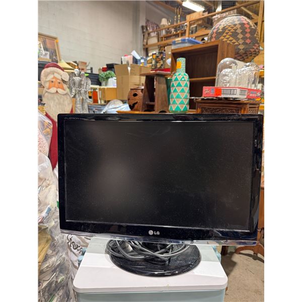 LG TV  23 inch