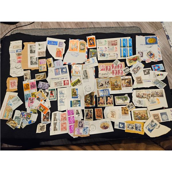 Large lot of assorted stamps