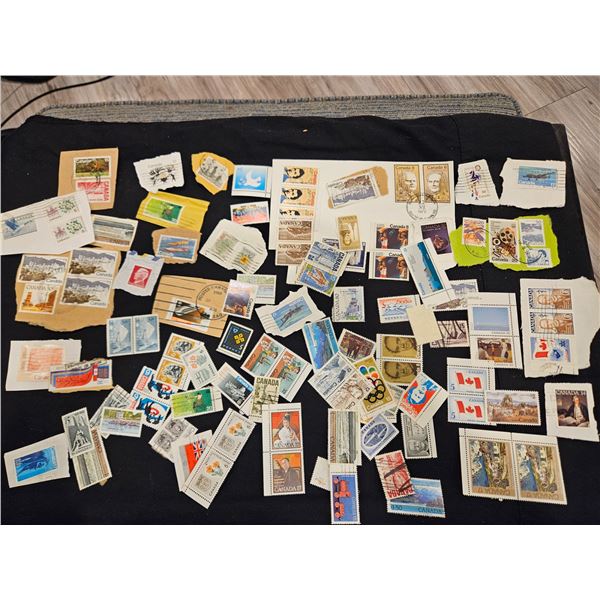 Large lot of assorted stamps