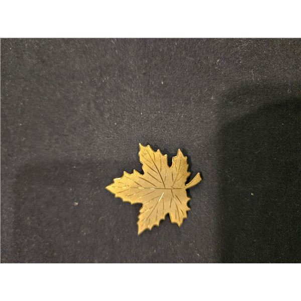 Bond Boyd Co Maple leaf