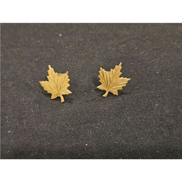 Maple leaf earrings