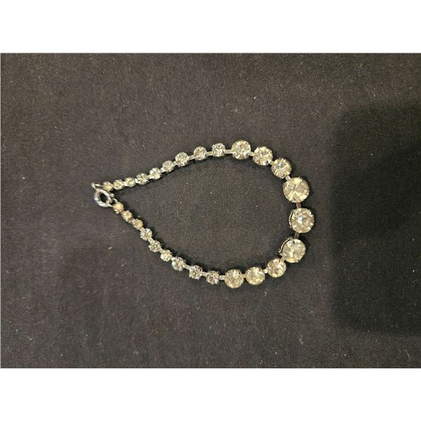 Rhinestone nbracelet