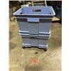 Image 1 : Storage bins
