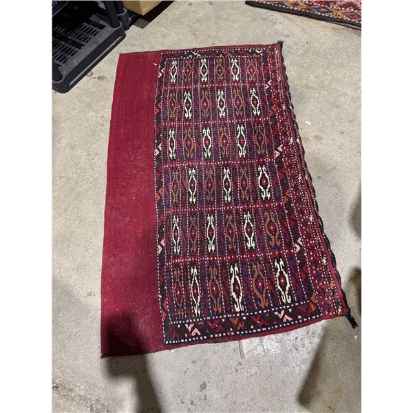 And woven cushion cover with zipper measures 4' x 29"