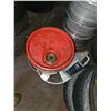 Image 19 : Wheels and Tire Locker