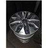 Image 22 : Wheels and Tire Locker