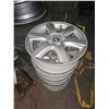 Image 5 : Wheels and Tire Locker