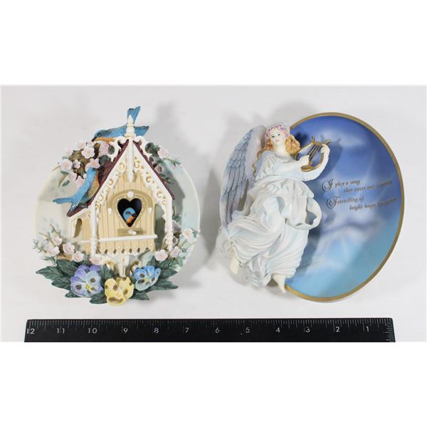 PAIR OF VINTAGE BRADFORD EXCHANGE COLLECTOR PLATES